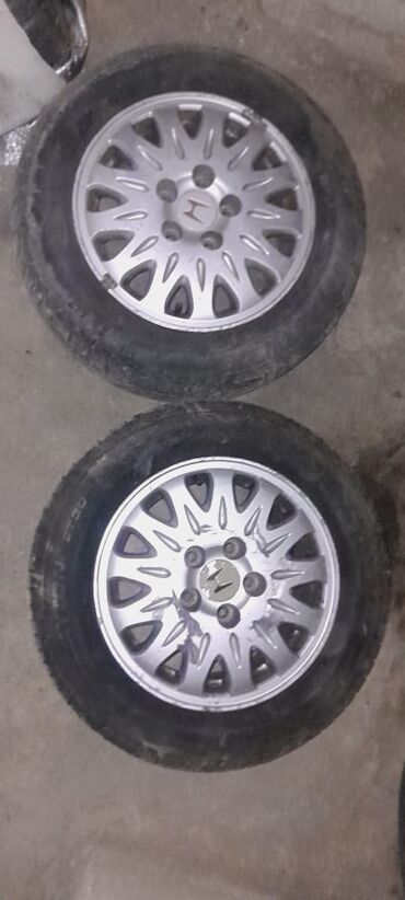 колеса мтз: Дөңгөлөктөр монтажда 195 / 65 / R 15, Жай, Колдонулган, Жуп, Жеңил унаалар, Куйма, тешиктери - 5