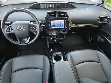 Toyota: Toyota Prius: 2019 г., 1.8 л, Вариатор, Гибрид, Лифтбек — 13