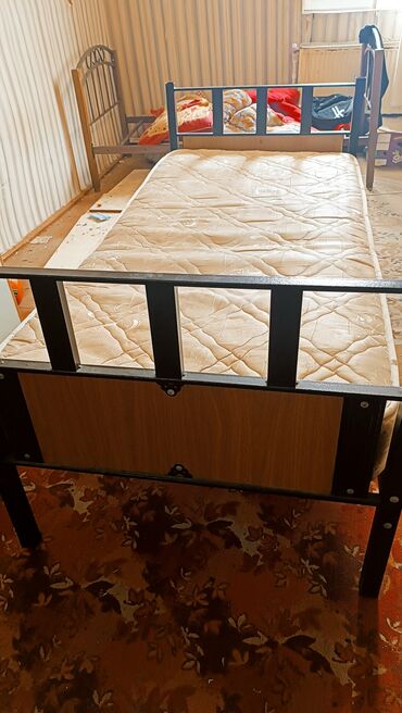 шикарная кровать: Təknəfərlik çarpayı, Matras ilə