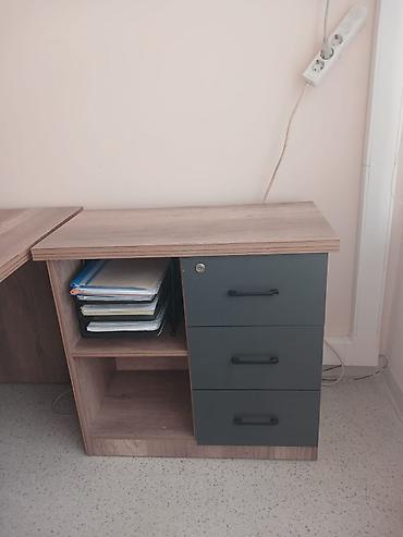 Ofis mebeli: İşlənmiş, İşçi üçün, Kvadrat masa — 3