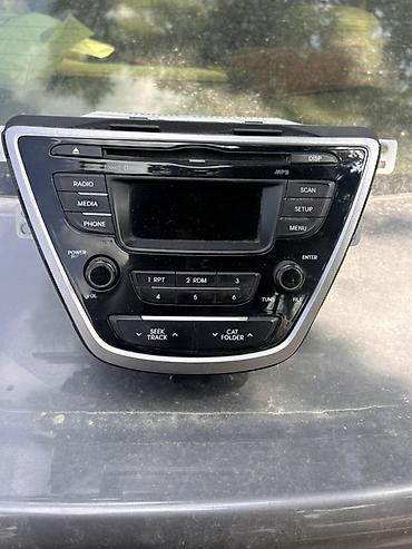 maşin manitoru: Avtomobil multimedia/radio başlığı Xüsusiyyətlər: - Fabrik — 1