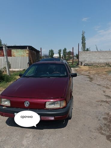 продаю ист: Volkswagen Passat: 1992 г., 1.8 л, Механика, Бензин, Универсал