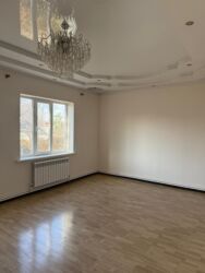 Продажа домов: Дом, 252 м², 7 комнат, Риэлтор — 10