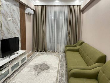 офис в жилом доме: 2 комнаты, 76 м², Элитка, 5 этаж, Дизайнерский ремонт