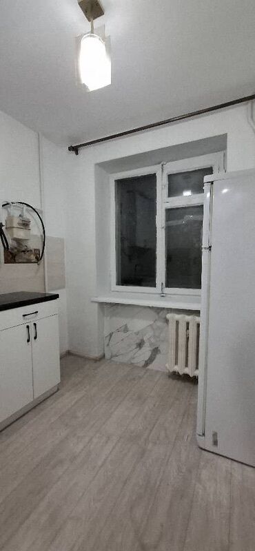 срочно продаётся 1 комнатная квартира в районе шлагбаум по улице кенсуйская 17 пересекает интергельпо: 1 комната, 24 м², Индивидуалка, 3 этаж, Косметический ремонт
