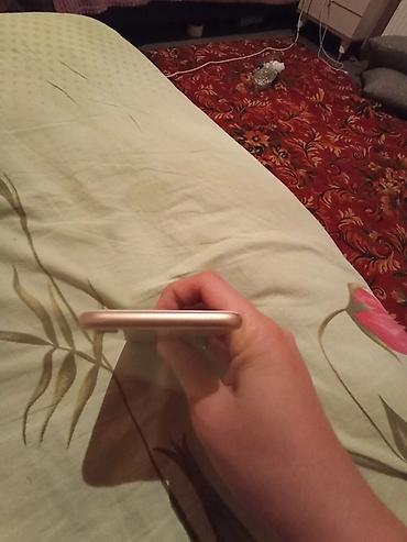 Apple iPhone: IPhone 8, 64 GB, Qızılı, Barmaq izi — 6