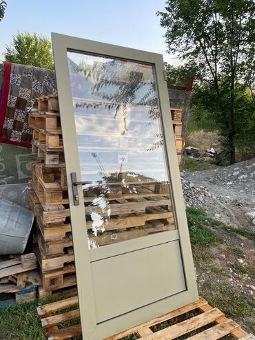 охрана каракол: Двери в частный дом, Алюминий, Со стеклом, Другая страна, цвет - Серый, Б/у