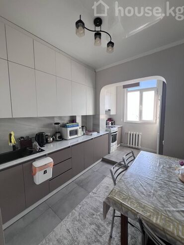 Продажа квартир: 3 комнаты, 68 м², 106 серия, 8 этаж, Евроремонт