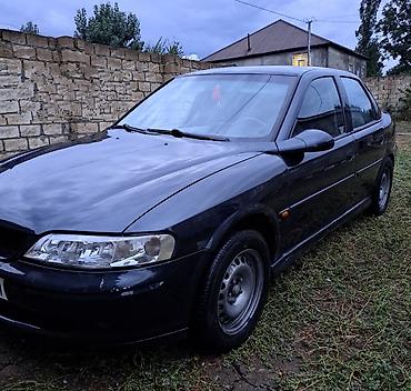 qaz 53 senedi: Opel Vectra: 2 l | 2000 il 175000 km Sedan — 5