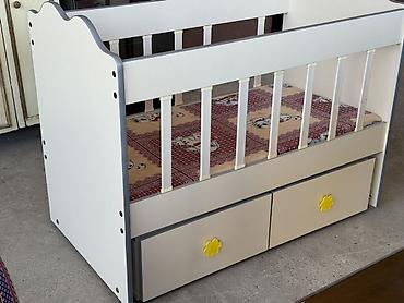yumru beşik: Uşaq beşiyi – kompakt və funksional model - Material: laminat/MDFlam — 2