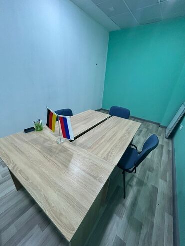 деталировка мебели: 4 Parta və 4 oturacaq 
lazim olsa əlavə parta və oturacaq satilir
