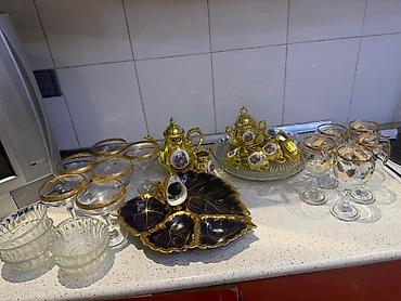 kasa: Dekorativ çay-kofe və şirniyyat dəsti - Qızılı rəngdə, bəzəkli — 1