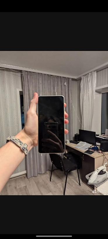 Realme: Realme GT 6, 256 ГБ, цвет - Белый, 2 SIM — 2