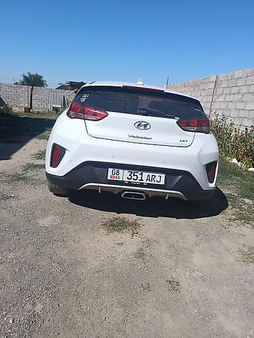 e klass: Hyundai Veloster: 2018 г., 1.4 л, Автомат, Бензин, Хэтчбэк — 4