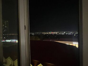 Uzunmüddətli kirayə mənzillər: Əhmədli metrosunun çıxışı M.Hadi küçəsində 4 otaq. Mərtəbə - 5/14 — 11