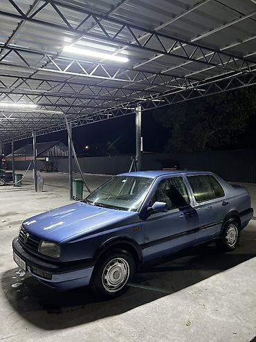 Volkswagen: Volkswagen Vento: 1992 г., 1.8 л, Механика, Бензин, Седан — 3