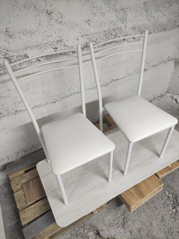 пластиковые столы стулья: Стулья Офисные, Для кухни, Школьные, С обивкой, Новый