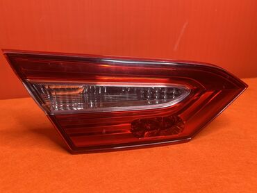 Стоп-сигналы: Комплект стоп-сигналов Toyota 2018 г., Б/у, Оригинал — 3