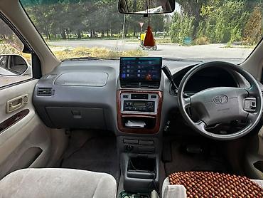 ист 2004: Toyota Ipsum: 2001 г., 2 л, Автомат, Газ, Минивэн — 6