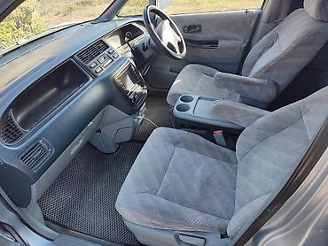 машина двухместная: Honda Odyssey: 1997 г., 2.2 л, Автомат, Бензин, Минивэн — 5