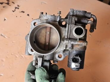 Дроссельные заслонки: Дроссельная заслонка Mazda 1993 г., Б/у, Оригинал, Германия — 8