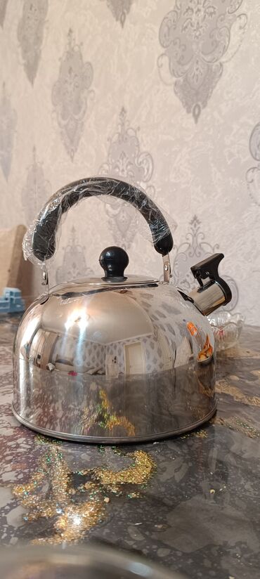 su çəni̇: Yeni, rəng - Gümüşü, Çaydan, Paslanmayan polad, 3 l