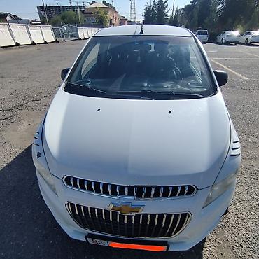 Chevrolet: Chevrolet Spark: 2010 г., 1 л, Механика, Бензин, Хэтчбэк — 2
