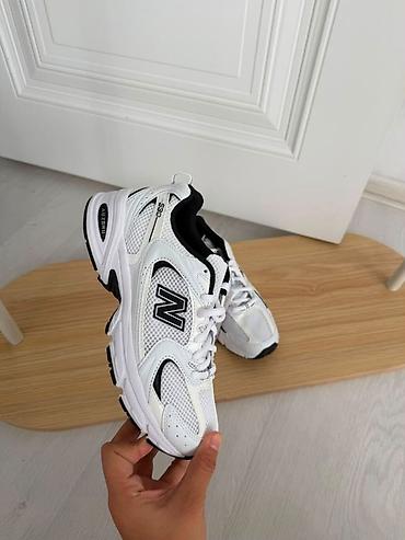 Кроссовки, 40, New Balance, Новый, цвет - Белый, Бесплатная доставка