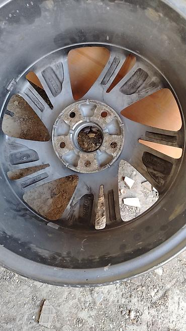 hyundai i30 disky 16: Salam 17 dilik 2 ədəd lezva diski satlir üstən cxma arginal qiymət — 6