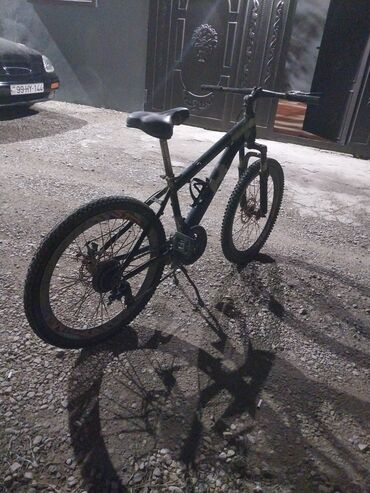 İnformatika: İşlənmiş Şəhər velosipedi Strim, 24", sürətlərin sayı: 7