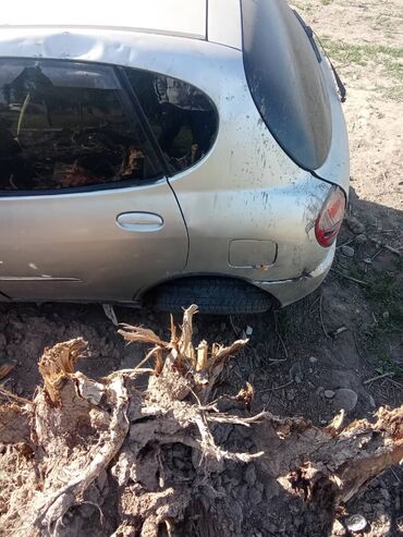 купить битую машину: Toyota Дуэт: 2000 г., 1 л, Автомат, Бензин