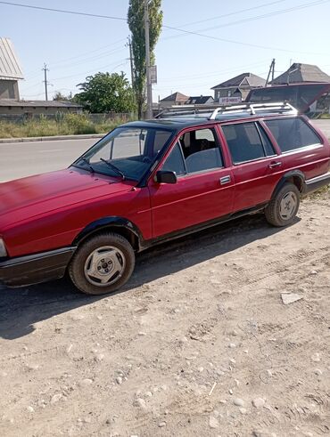 Volkswagen: Volkswagen Passat: 1986 г., 1.8 л, Механика, Бензин, Универсал