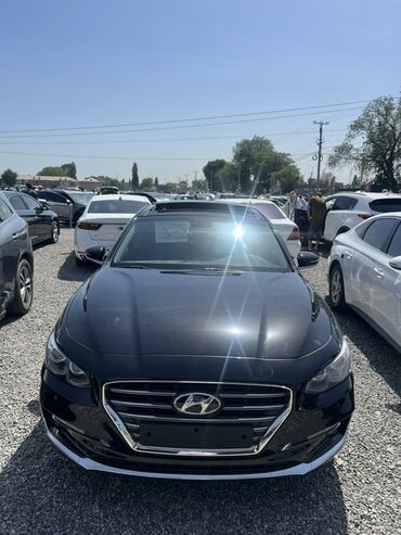 Hyundai: Продаю Hyundai grandeur 2018г 2.2 дизель Машина с Кореи