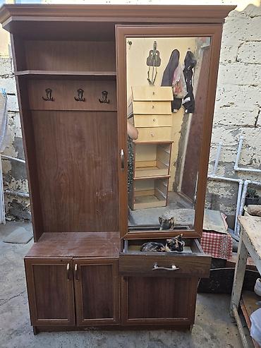Dəhliz dolabları: Dəhliz üçün çoxfunksiyalı şkaf-komod dəsti - Material: taxta/laminat — 1
