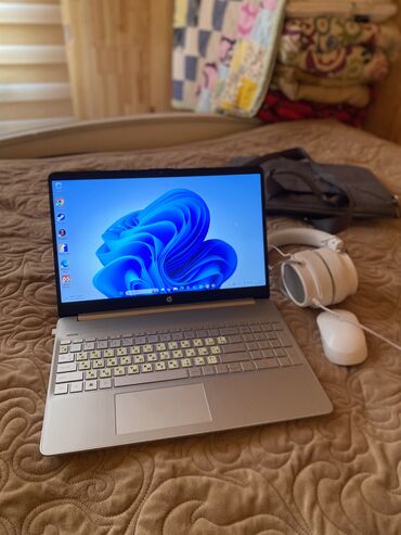 Ноутбуки: Ноутбук, HP, Intel Core i3, 15.6 ", Для работы, учебы, память SSD
