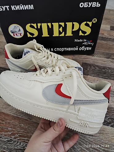 adidas campus: Кроссовки, 38, Nike, Новый, цвет - Бежевый, Самовывоз, Платная доставка — 1
