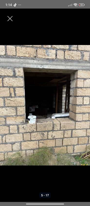 Həyət evləri və villaların satışı: Satılır: iki mərtəbəli yarımçıq tikili və həyətyanı sahə - Tikintisi — 13