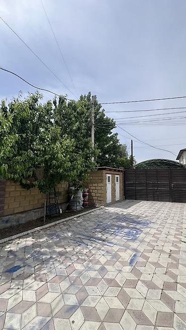 Продажа коттеджей и домов: Двухэтажный дом + пол дома. Участок 3,3 сотых Дом 160 м кв Пол дома — 24