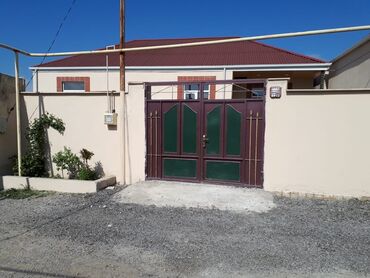 ev satmaq ucun elan vermek: Binəqədi qəs. 4 otaqlı, 100 kv. m, Kredit yoxdur, Yeni təmirli