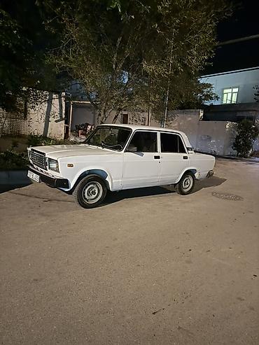 vaz 2106 abirsofka: VAZ 2107 sedan - Kuzov: 4 qapılı sedan, ağ rəng, xrom detallı ön-arka — 2