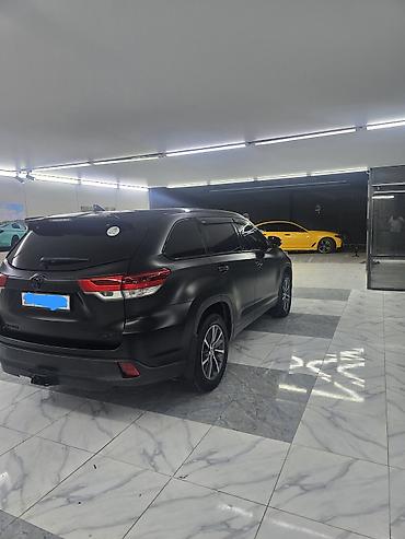 rd 1: Toyota Highlander: 2019 г., 3.5 л, Автомат, Бензин, Кроссовер — 10