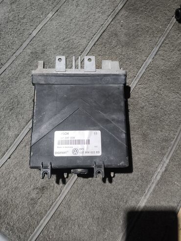 Панели, обшивки: - МКПП (механическая коробка передач) в сборе с кулисой/приводом — 15