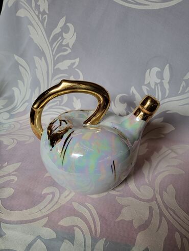 Čajnici: Bokal za zestoko pice,francuski,porcelanski. 70te. Bokal nov — 8