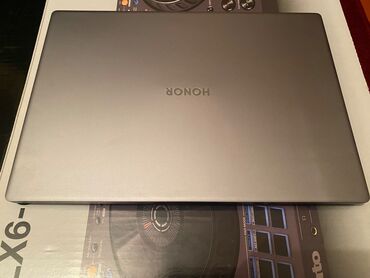 2 ci əl notebook: Intel Core i5, 8 GB, 16 "