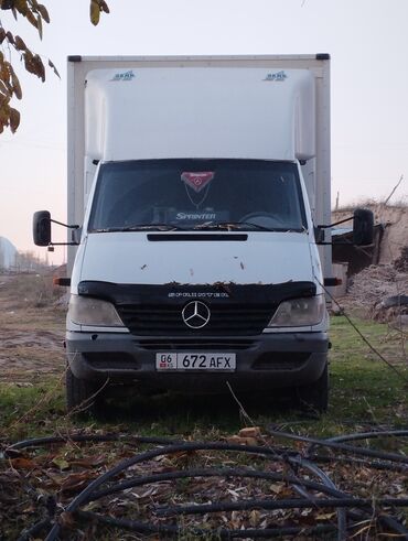 фолсваген транспортер: Жүк ташуучу унаа, Mercedes-Benz, Стандарт, 4 т, Колдонулган