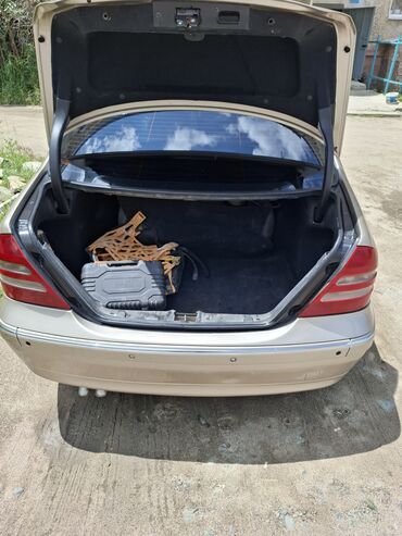 запчасти опель фронтера а: Mercedes-Benz C-Class: 2004 г., 3.2 л, Автомат, Газ, Седан