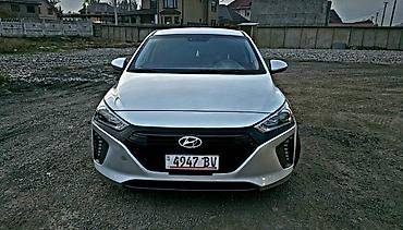 Toyota: Toyota Prius: 2018 г., 1.6 л, Вариатор, Гибрид, Хэтчбэк — 13