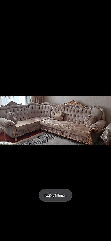 ofis ucun divan: Künc divan satilir . Qiymet 450 azn. Üzərində yastiglar verilir — 1