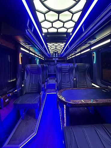 Пассажирский бус на заказ: Пассажирские перевозки на микроавтобусах Mercedes‑Benz Sprinter - — 14