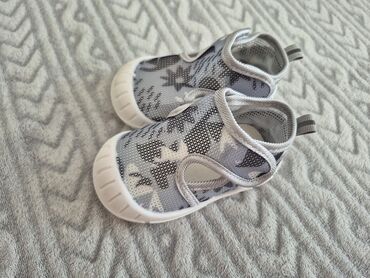 Sandale: Dečje sandale/patike za bebe – siva/bela kombinacija Veličina 21-22 - — 8